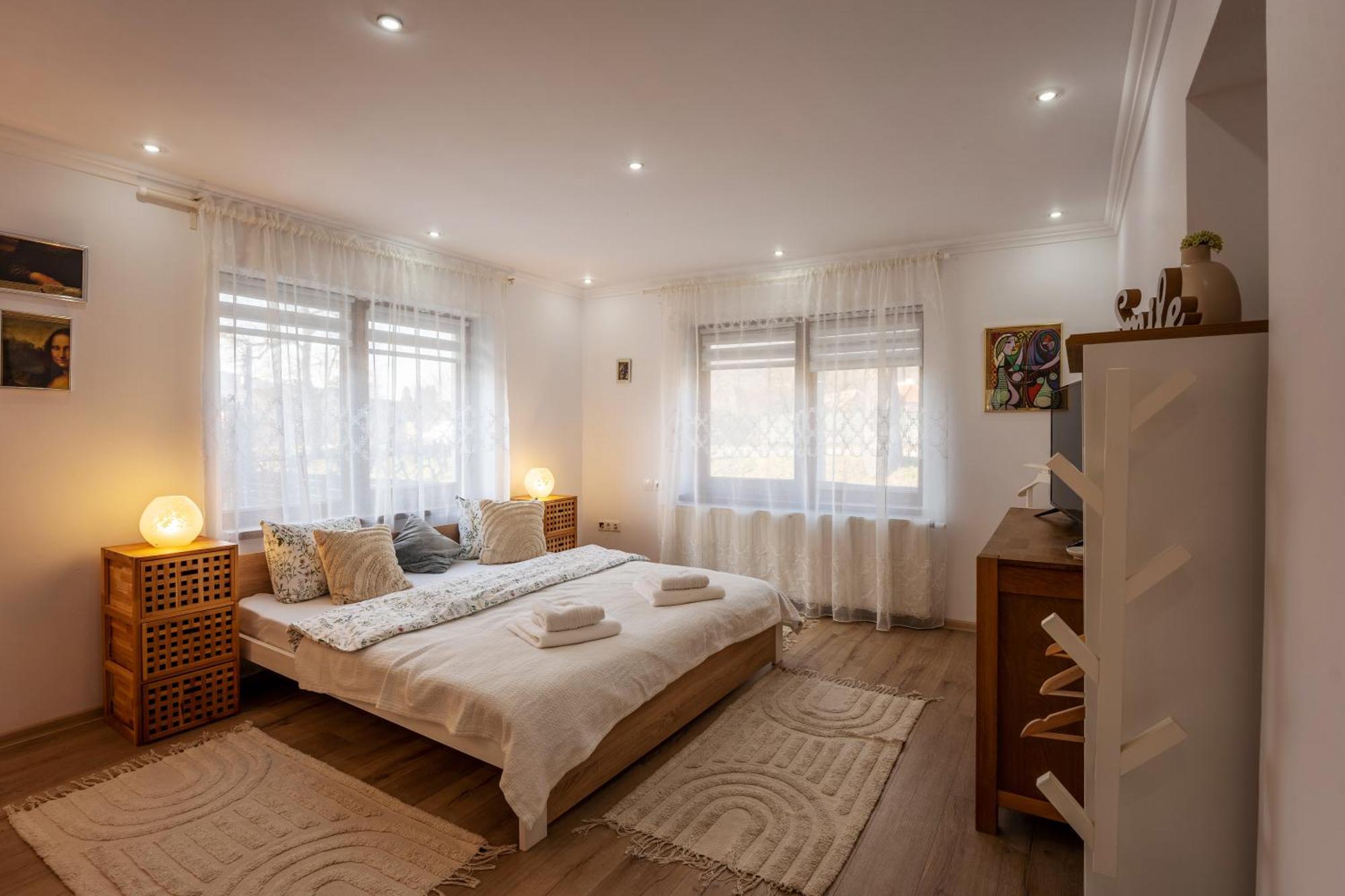 Vik'S Home Segesvár Kültér fotó